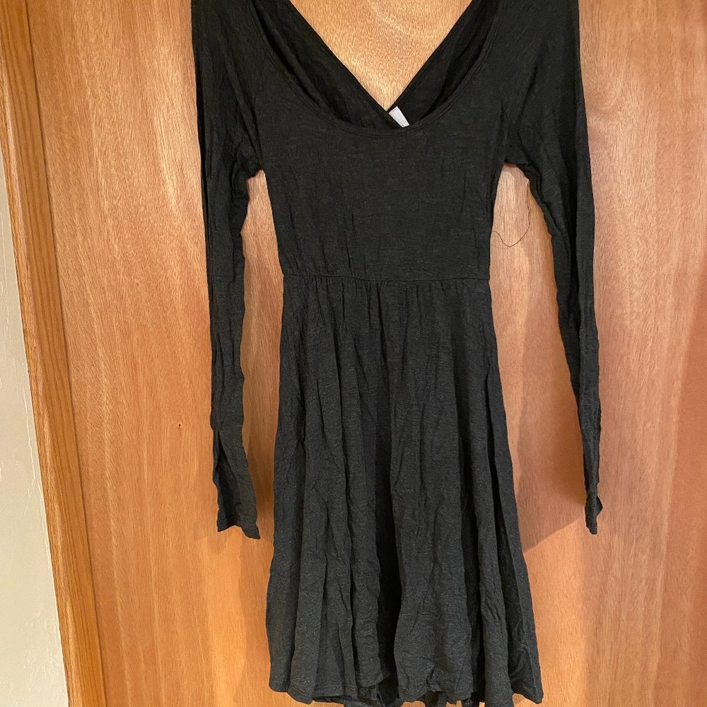 Coveted Clothing, Size M